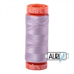 FIL COTON MAKO 50 AURIFIL 2562 Lilac - Petite bobine de 200 mètres