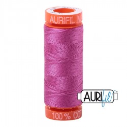 FIL COTON MAKO 50 AURIFIL 2588 Light Magenta - Petite bobine de 200 mètres