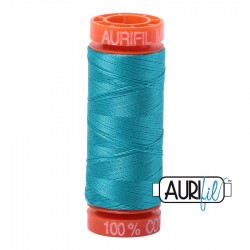 FIL COTON MAKO 50 AURIFIL 2810 Turquoise - Petite bobine de 200 mètres