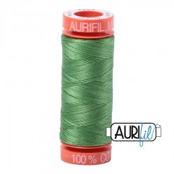 FIL COTON MAKO 50 AURIFIL 2884 Green Yellow - Petite bobine de 200 mètres