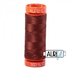 FIL COTON MAKO 50 AURIFIL 4012 Copper Brown - Petite bobine de 200 mètres