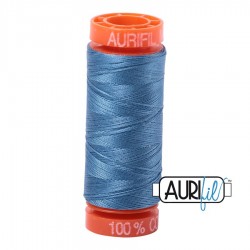 FIL COTON MAKO 50 AURIFIL 4140 Wedgewood - Petite bobine de 200 mètres