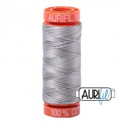 FIL COTON MAKO 50 AURIFIL 4670 Silver Fox - Petite bobine de 200 mètres