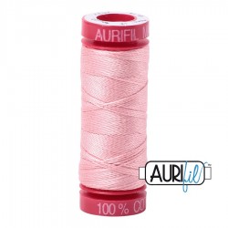 FIL COTON MAKO 12 AURIFIL 2437 Light Peony - Petite bobine de 50 mètres