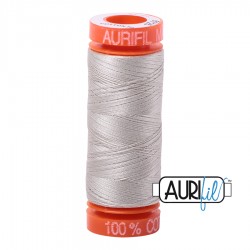 FIL COTON MAKO 50 AURIFIL 6725 Moondust - Petite bobine de 200 mètres