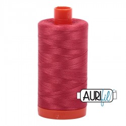 FIL COTON MAKO 50 AURIFIL 2230 Red Peony - Grosse bobine de 1300 mètres