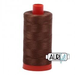 FIL COTON MAKO 50 AURIFIL 2372 Dark Antique Gold - Grosse bobine de 1300 mètres