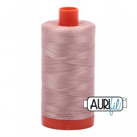 FIL COTON MAKO 50 AURIFIL 2375 Antique Blush - Grosse bobine de 1300 mètres