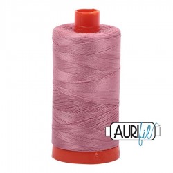 FIL COTON MAKO 50 AURIFIL 2445 Victorian Rose - Grosse bobine de 1300 mètres