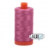 FIL COTON MAKO 50 AURIFIL 2452 Dusty Rose - Grosse bobine de 1300 mètres