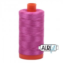 FIL COTON MAKO 50 AURIFIL 2588 Light Magenta - Grosse bobine de 1300 mètres