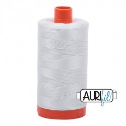 FIL COTON MAKO 50 AURIFIL 2800 Mint Ice - Grosse bobine de 1300 mètres