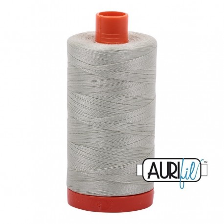 FIL COTON MAKO 50 AURIFIL 2843 Light Grey Green - Grosse bobine de 1300 mètres