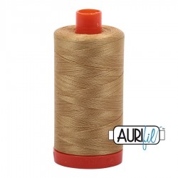 FIL COTON MAKO 50 AURIFIL 2920 Light Brass - Grosse bobine de 1300 mètres