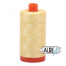 FIL COTON MAKO 50 AURIFIL 3910 Lemon Ice - Grosse bobine de 1300 mètres