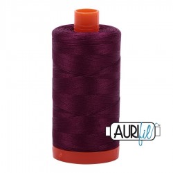 FIL COTON MAKO 50 AURIFIL 4030 Plum - Grosse bobine de 1300 mètres