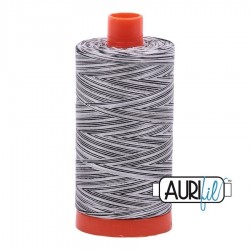 FIL COTON MAKO 50 AURIFIL 4652 Licorice Twist - Grosse bobine de 1300 mètres