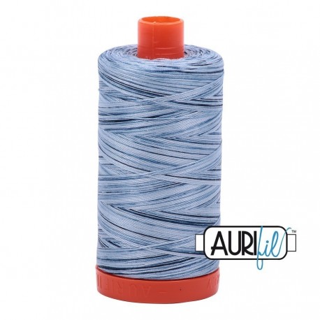 FIL COTON MAKO 50 AURIFIL 4669 Stonewash Blues - Grosse bobine de 1300 mètres