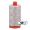 FIL COTON MAKO 50 AURIFIL 6725 Moondust - Grosse bobine de 1300 mètres