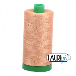 FIL COTON MAKO 40 AURIFIL 2320 Light Toast - Grosse bobine de 1000 mètres