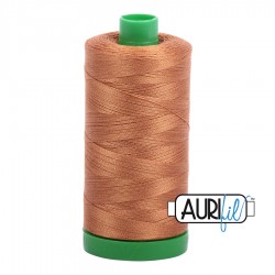 FIL COTON MAKO 40 AURIFIL 2335 Light Cinnamon - Grosse bobine de 1000 mètres