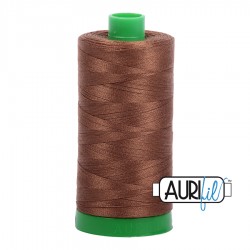 FIL COTON MAKO 40 AURIFIL 2372 Dark Antique Gold - Grosse bobine de 1000 mètres