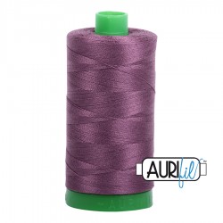 FIL COTON MAKO 40 AURIFIL 2568 Mulberry - Grosse bobine de 1000 mètres