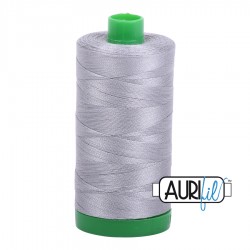 FIL COTON MAKO 40 AURIFIL 2606 Mist - Grosse bobine de 1000 mètres