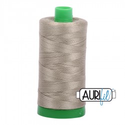 FIL COTON MAKO 40 AURIFIL 2900 Light Khaki Green - Grosse bobine de 1000 mètres