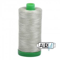 FIL COTON MAKO 40 AURIFIL 2902 Light Laurel Green - Grosse bobine de 1000 mètres