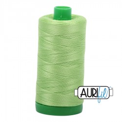 FIL COTON MAKO 40 AURIFIL 5017 Shining Green - Grosse bobine de 1000 mètres