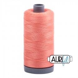 FIL COTON MAKO 28 AURIFIL 2220 Light Salmon - Grosse bobine de 750 mètres