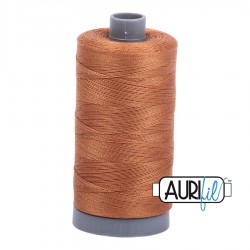 FIL COTON MAKO 28 AURIFIL 2335 Light Cinnamon - Grosse bobine de 750 mètres