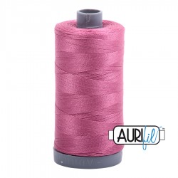 FIL COTON MAKO 28 AURIFIL 2452 Dusty Rose - Grosse bobine de 750 mètres