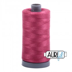 FIL COTON MAKO 28 AURIFIL 2455 Medium Carmine Red - Grosse bobine de 750 mètres