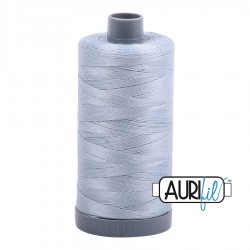 FIL COTON MAKO 28 AURIFIL 2612 Artic Sky - Grosse bobine de 750 mètres