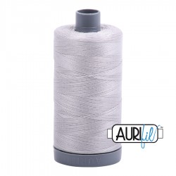 FIL COTON MAKO 28 AURIFIL 2615 Aluminium - Grosse bobine de 750 mètres