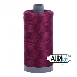 FIL COTON MAKO 28 AURIFIL 4030 Plum - Grosse bobine de 750 mètres