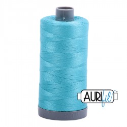 FIL COTON MAKO 28 AURIFIL 5005 Bright Turquoise - Grosse bobine de 750 mètres