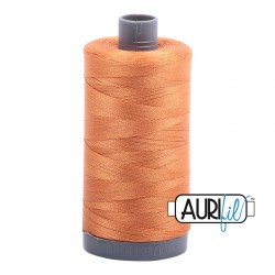 FIL COTON MAKO 28 AURIFIL 5009 Medium Orange - Grosse bobine de 750 mètres