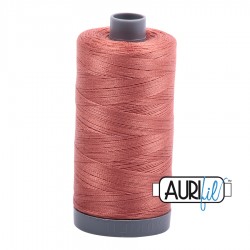 FIL COTON MAKO 28 AURIFIL 6728 Cinnabar - Grosse bobine de 750 mètres