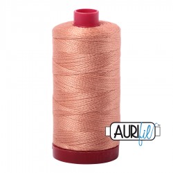 FIL COTON MAKO 12 AURIFIL 2215 Peach - Grosse bobine de 325 mètres