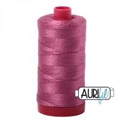 FIL COTON MAKO 12 AURIFIL 2450 Rose - Grosse bobine de 325 mètres