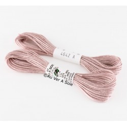 Soie d'Alger N° 4642 Gamme Raisin (5m)