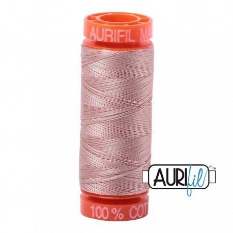 FIL COTON MAKO 50 AURIFIL 2375 Antique Blush - Petite bobine de 200 mètres