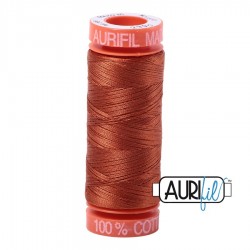 FIL COTON MAKO 50 AURIFIL 2390 Cinnamon Toast - Petite bobine de 200 mètres