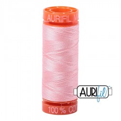 FIL COTON MAKO 50 AURIFIL 2415 Blush - Petite bobine de 200 mètres